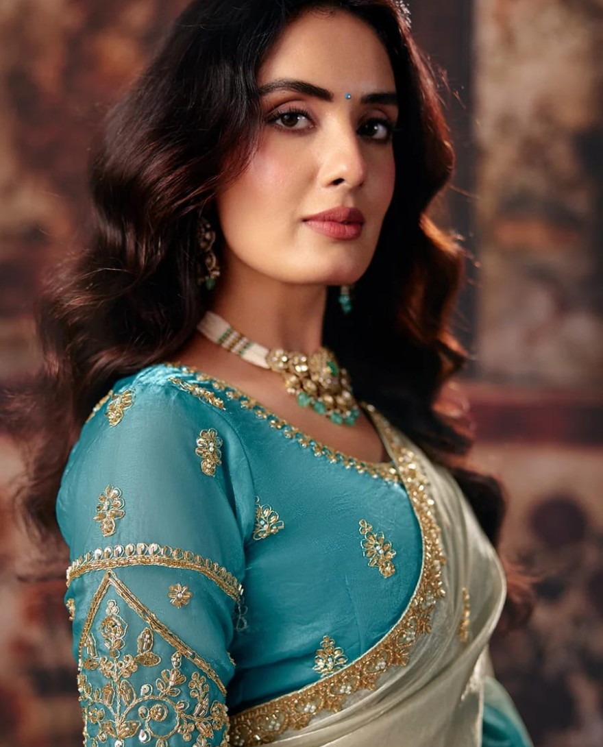 1004 - Blue & Beige Designer Style Festive Wear Saree